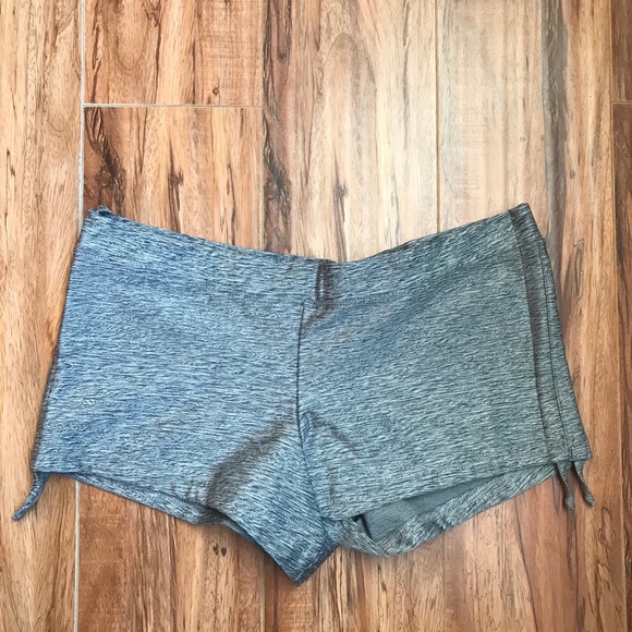 Grey Mika Yoga Short - Picture 5 of 7